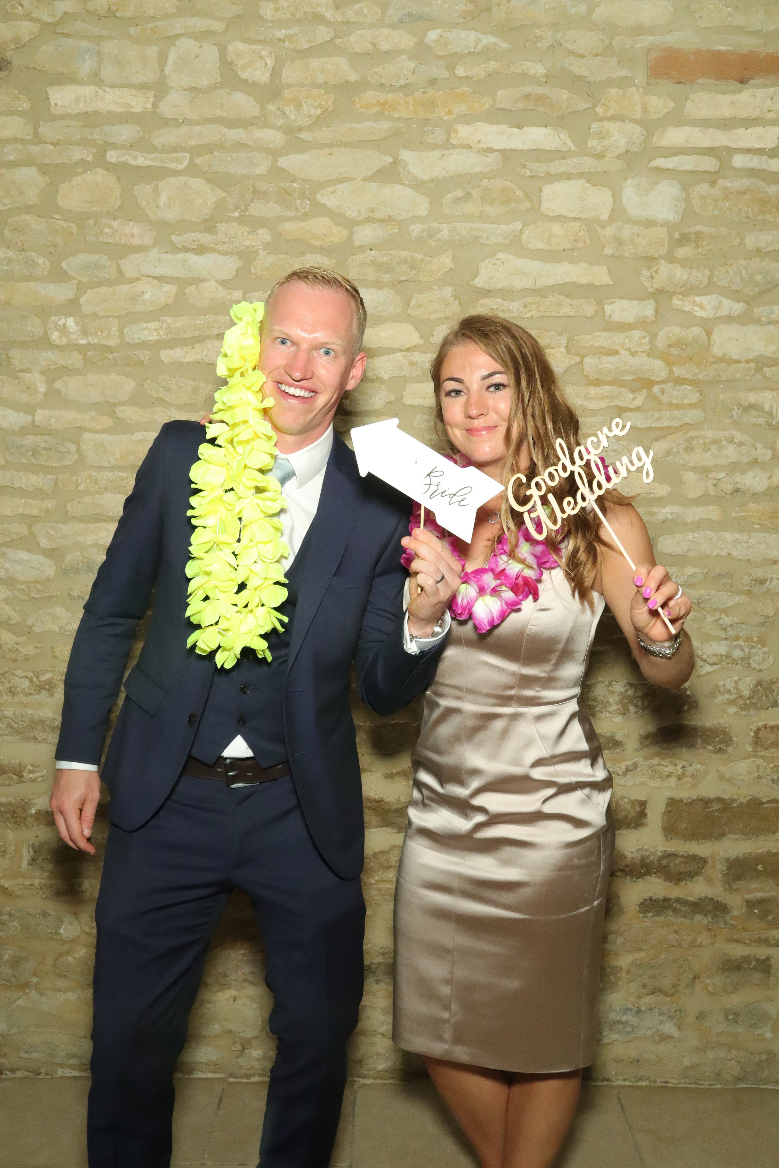 Natalie & Jack’s Wedding | View more photos from the event at gallery.myphotoboothexperience.co.uk/u/MyPhotoBoothExperienceLtd/Natalie-Jack’s-Wedding